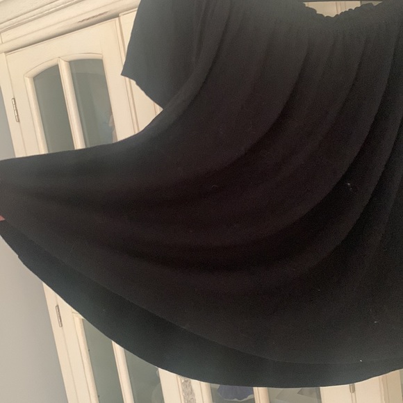 Aritzia Wilfred Off-the-Shoulder Black Blouse - Picture 8 of 9